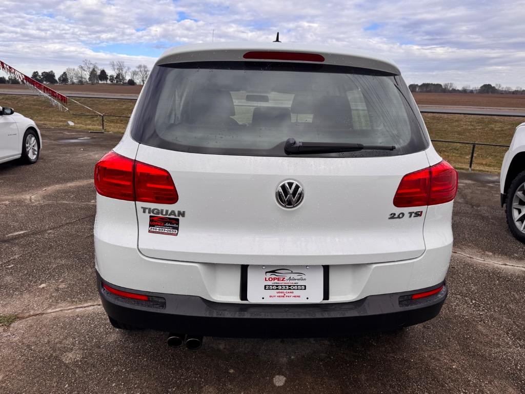 2014 Volkswagen Tiguan S - Photo 8